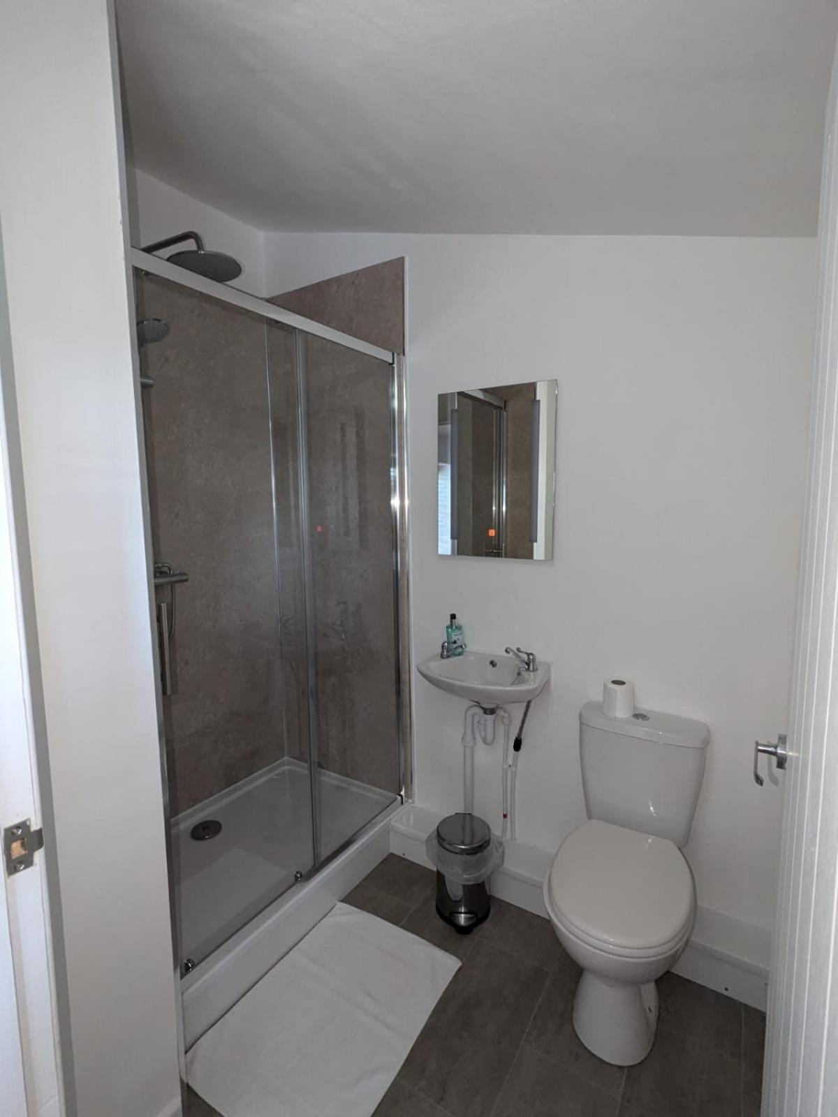 Redhill  Regilbury Court, Grooms House מראה חיצוני תמונה